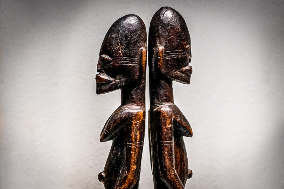 Double anthropomorphic figure, dege