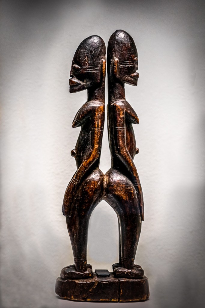 Double anthropomorphic figure, dege